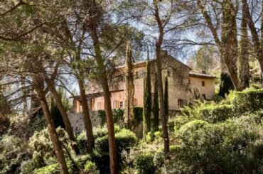 Enchanting Property For Sale in Aix-en-Provence France