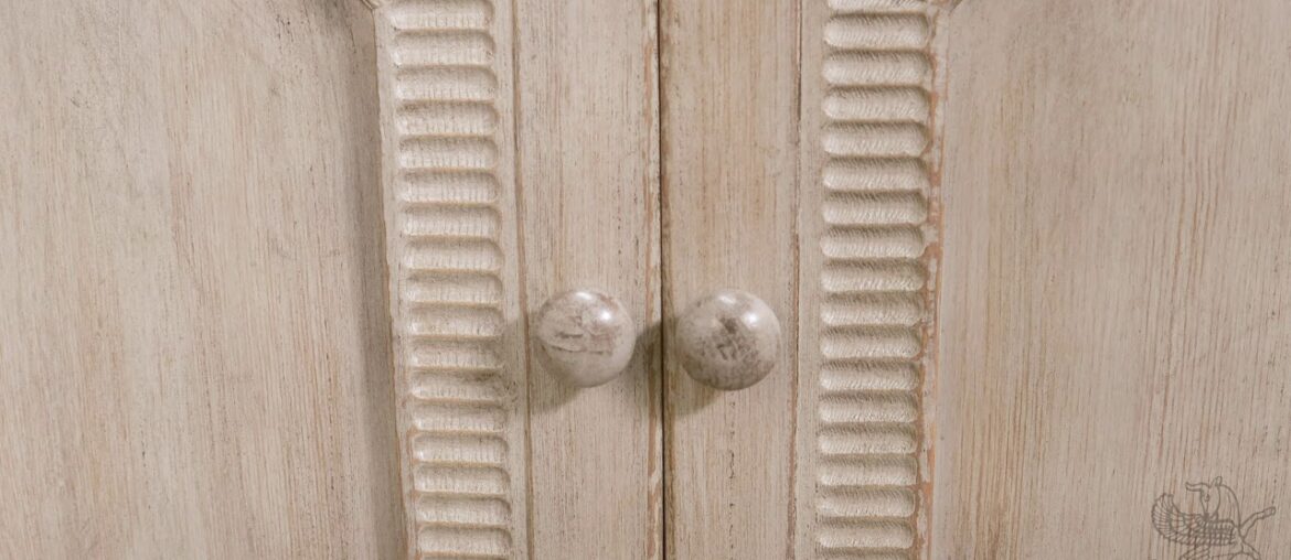 40763 - Six Diamonds Sideboard, French Grey