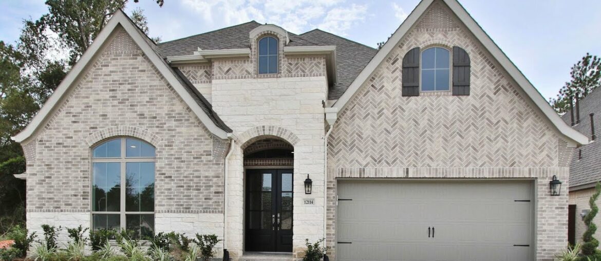 Perry Homes in The Groves – 12114 Drummond Maple Drive Perry Homes in The Groves - 12114 Drummond Maple Drive