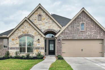 Perry Homes in Pomona - 2233 Bayleaf Manor Drive