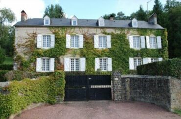 A Classic French Manor House with Guest Apartment | For Sale by French Character Homes 595,000 Euros