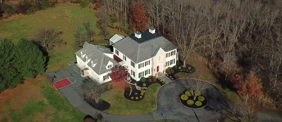 Hamilton Township Home For Sale: 4 Hidden Hollow Drive, Hamilton, New Jersey 08620