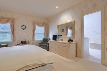 3 Hartford Green Lancaster, PA 17601 - Single Family - Real Estate - For Sale