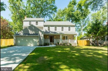 237 LAURENCE DRIVE,  MOORESTOWN, NJ 08057 - The Christie Peyton Group Christie Peyton