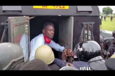 Ugandan popstar-politician Bobi Wine arrested