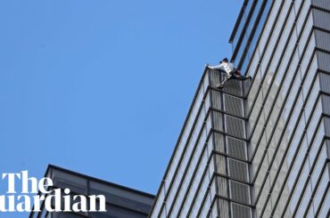 Alain Robert: the 'French Spiderman' strikes again