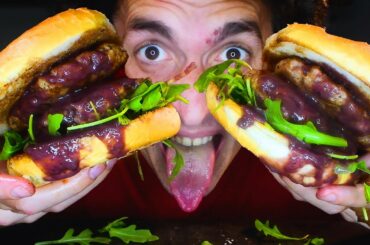 2X HUGE RASPBERRY SAUCE BURGERS WITH WINE POACHED APPLES * ASMR NO TALKING MUKBANG * NOMNOMSAMMIEBOY