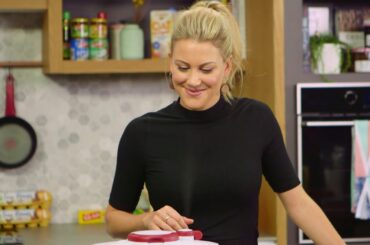 Everyday Gourmet with Justine Schofield - Chicken Fricassee with Tefal Clipso Minut Duo