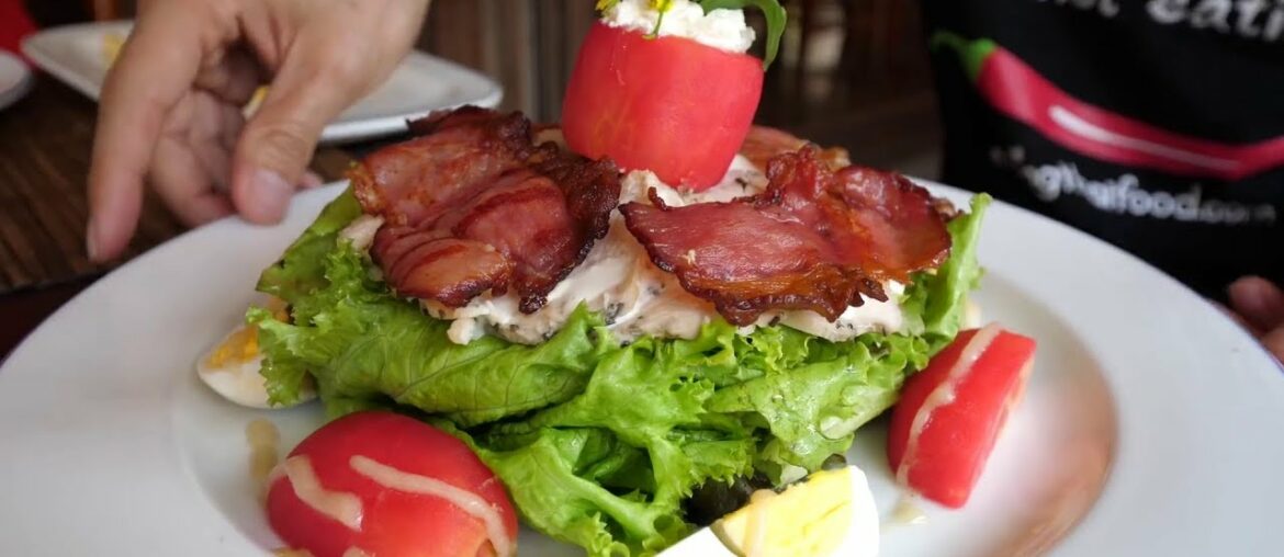 GOURMET French Food in Laos - BUFFALO STEAK TARTARE at L'Elephant in Luang Prabang