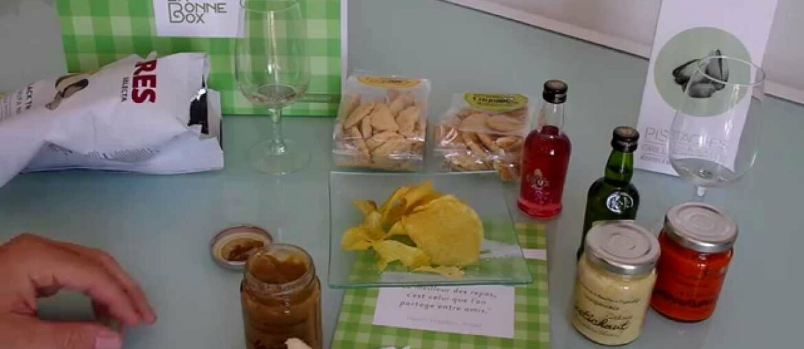 La Bonne Box unboxing, tasting and review June 2015 box