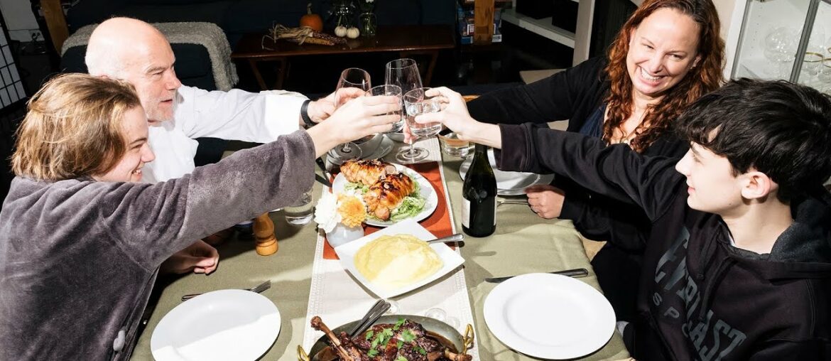 Bill Buford and His Sons Cook Thanksgiving Dinner with a French Twist | The New Yorker