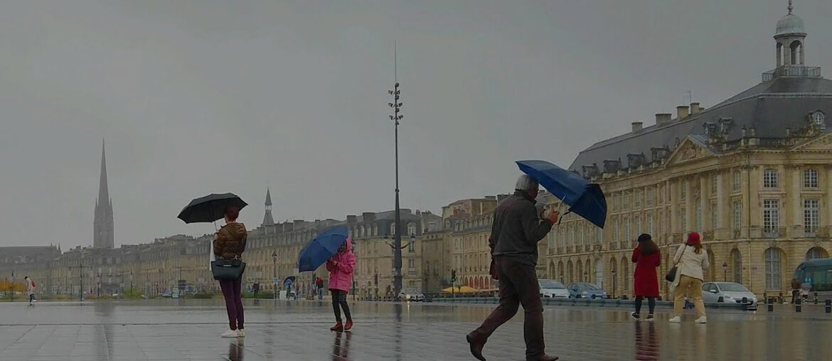 Walk in the rainy fall day lunch break walk / in Bordeaux 4k France / Rain Walk Oct 2020 Walk in the rainy fall day lunch break walk / in Bordeaux 4k France / Rain Walk Oct 2020
