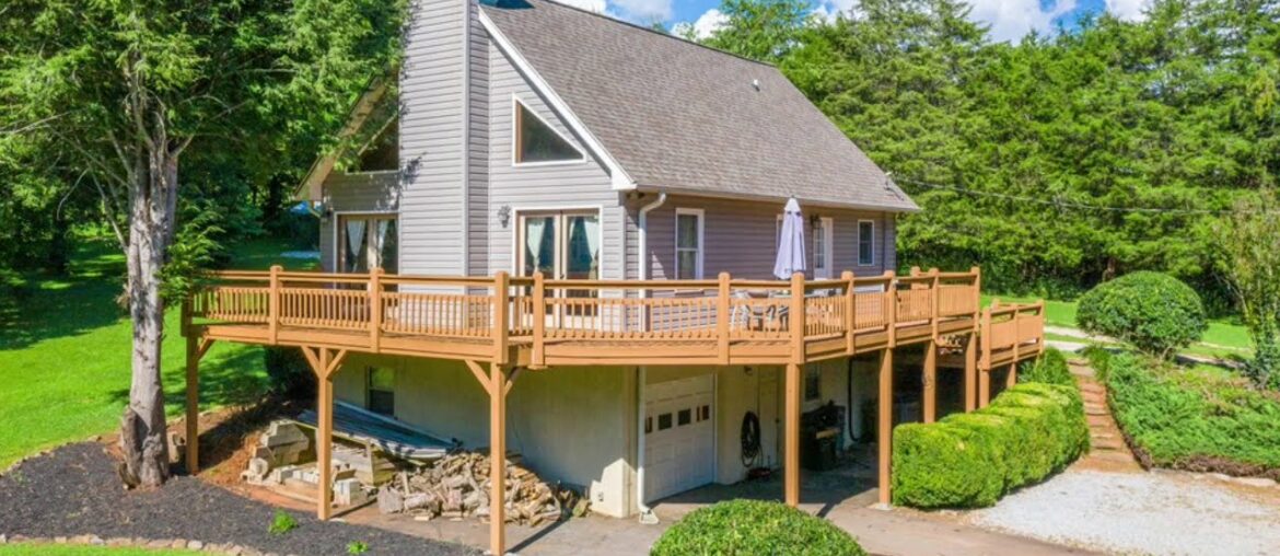 143 Quail Hollow Lane; Franklin NC – $249,900 – 1 Acre 143 Quail Hollow Lane; Franklin NC - $249,900 - 1 Acre