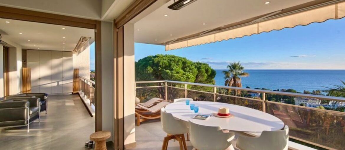 Panoramic Sea View Apartment For Sale in Cannes France