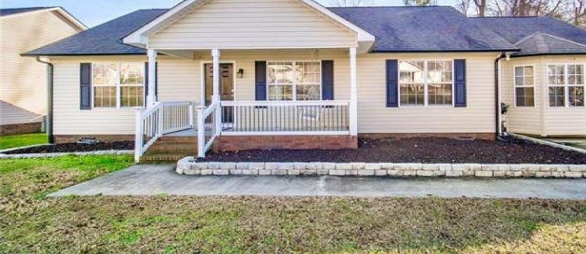 1032 Castle Rock Court, Concord, NC Presented by Amy Rodgers Gramlich. 1032 Castle Rock Court, Concord, NC Presented by Amy Rodgers Gramlich.