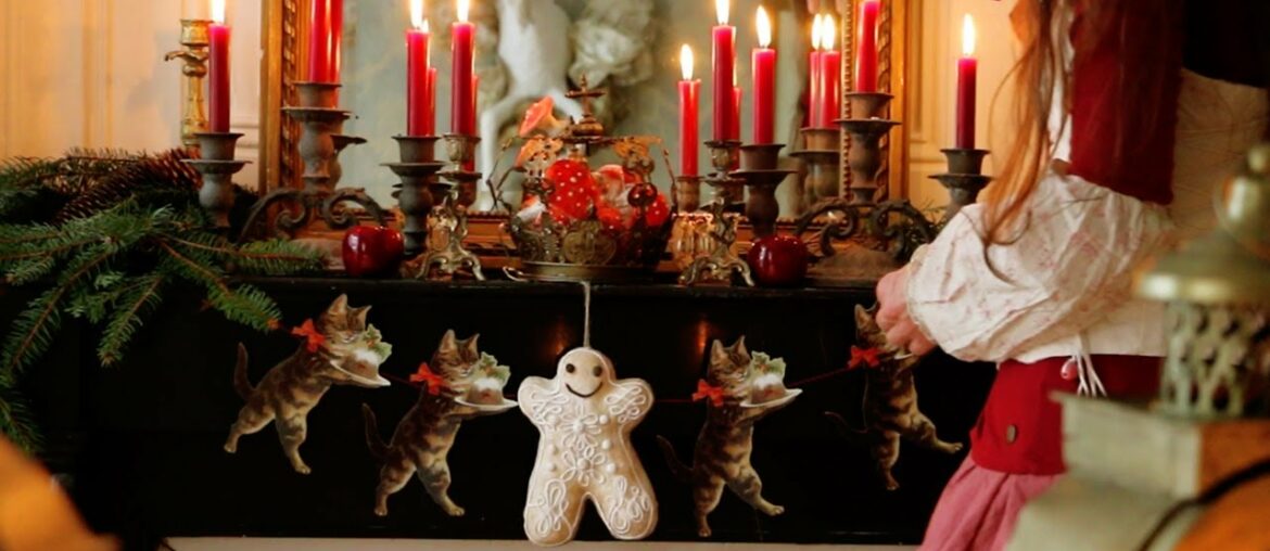 CHRISTMAS HOME TOUR  2020 - french apartment | Merveilles en Papier