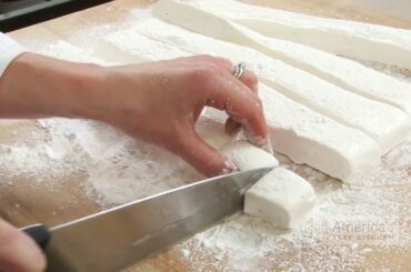 DIY: How to Make Marshmallows Like a Pro with the Best Homemade Marshmallow Recipe