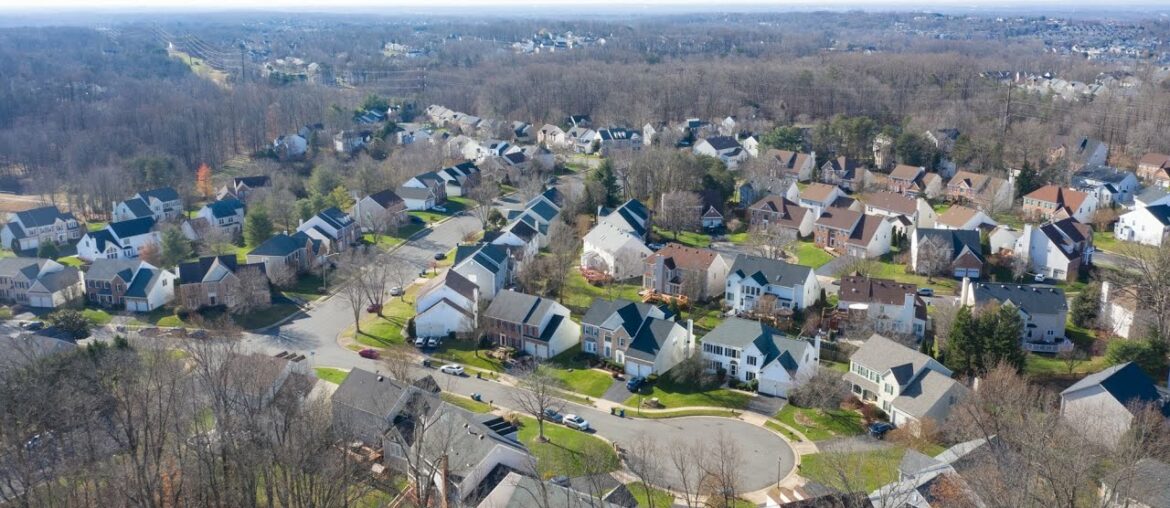 5104 Myrtle Leaf Drive, Fairfax, VA 22030