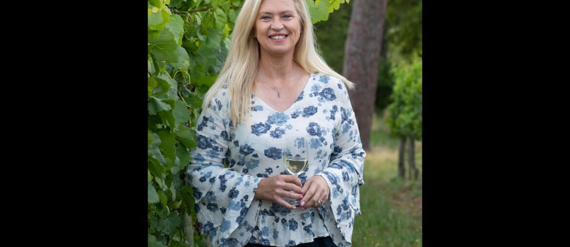 Michael Olivier Talking Wine Elgin Vintners Fynbos Lite, Red & White. Fine   wines packed in cans.