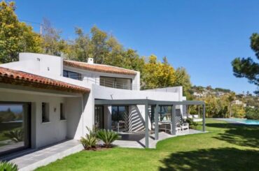 Panoramic Sea View Holiday Villa Rental in Cannes France