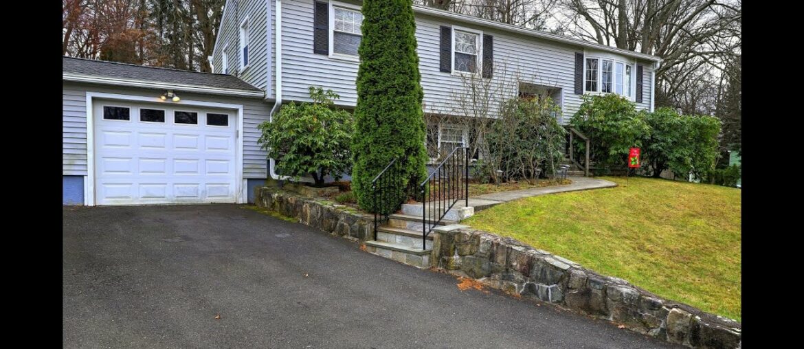 43 Berner Terrace Milford, CT | ColdwellBankerHomes.com 43 Berner Terrace Milford, CT | ColdwellBankerHomes.com