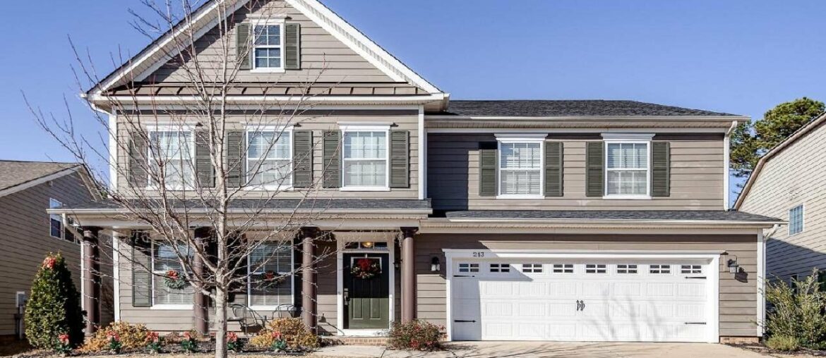 213 Blossom Ridge Drive, Mooresville, NC Presented by Brigitte Perry. 213 Blossom Ridge Drive, Mooresville, NC Presented by Brigitte Perry.