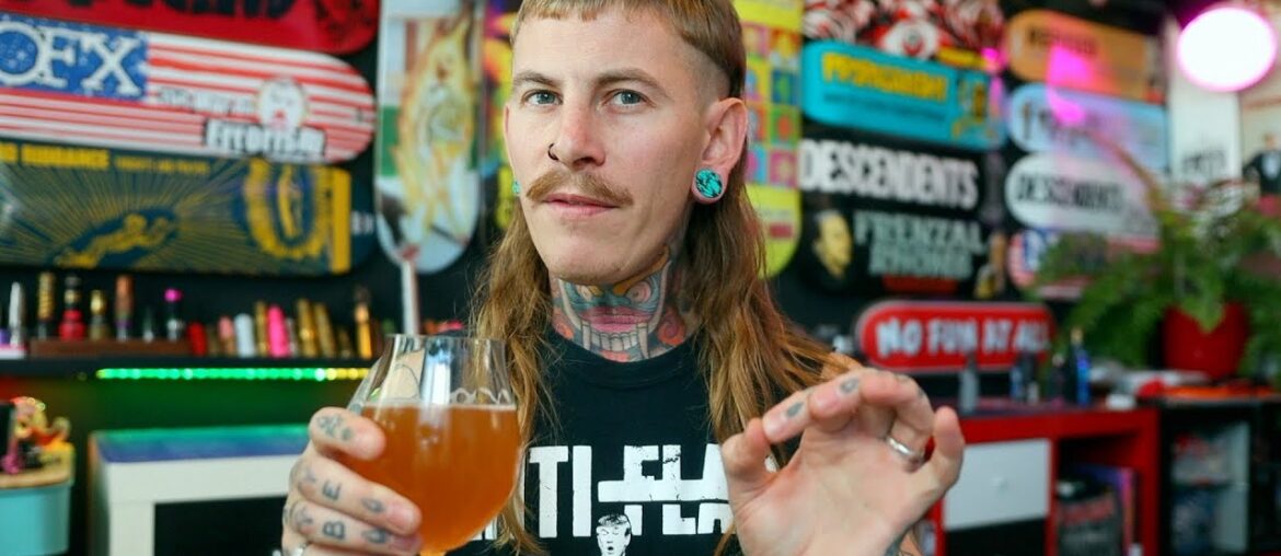 A French Red Head – Day# 22 Canvent 2020 – Beer Advent Calendar A French Red Head - Day# 22 Canvent 2020 - Beer Advent Calendar