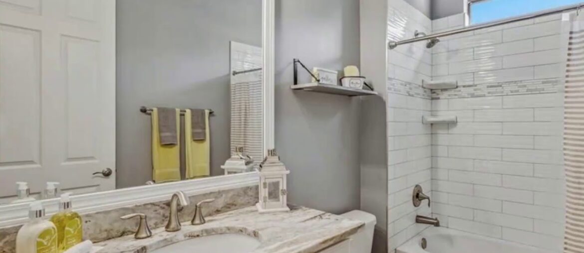 Berkshire Hathaway HomeServices Florida Realty - 1320 Jambalana Lane