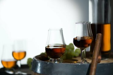 US to raise tariffs again on wine and liquor from France and Germany