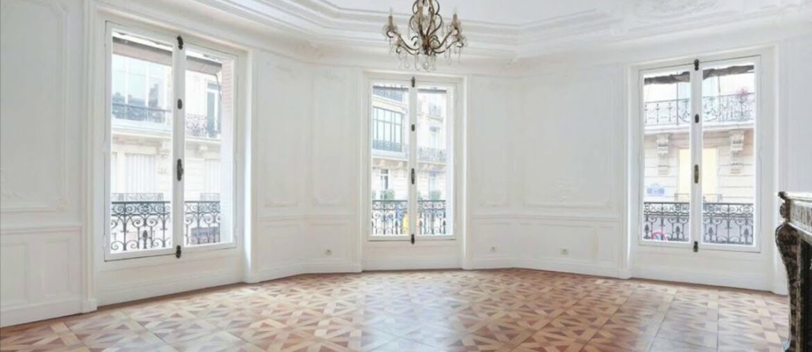 Superb Apartment On The Market in Paris France