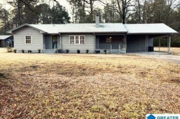 Homes for sale - 944 Pinewood Ave, Bessemer, AL 35023