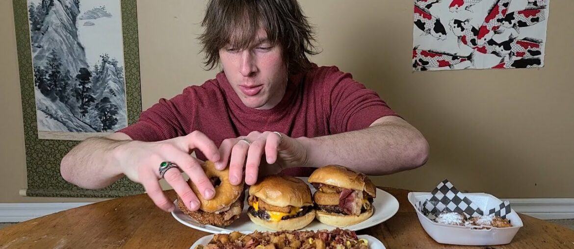 Eating Local | Pisanos: Old School | Gourmet Burgers and Poutine Mukbang Eating Local | Pisanos: Old School | Gourmet Burgers and Poutine Mukbang