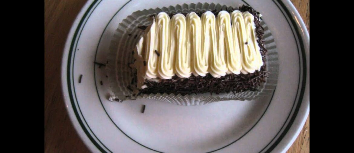 I like Cake. Stop Motion.