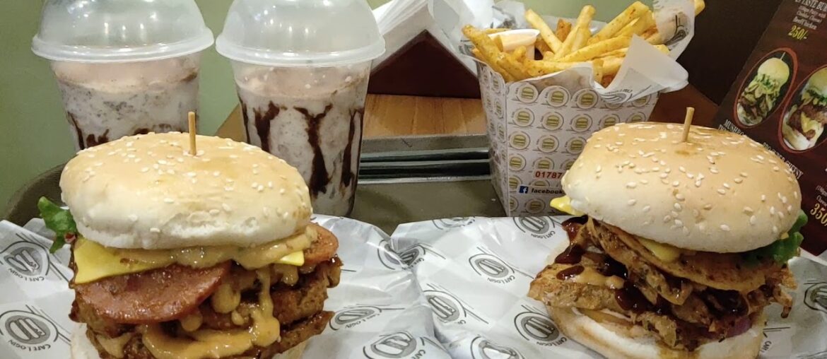 Chicken Chilli Gourmet Burger.  Kitkat Shake. French Fry