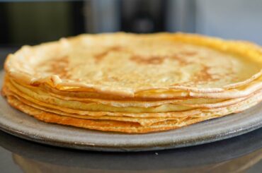 Best French Crepes Recipe, so yummy and easy to make !
