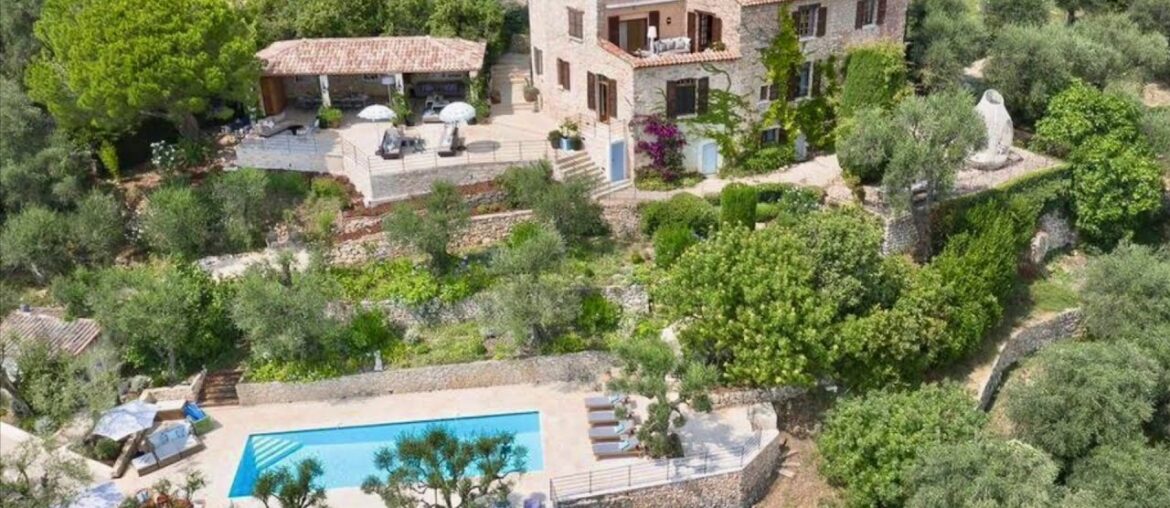 Outstanding Holiday Villa Rental in Speracedes France