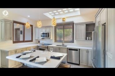 AV221 Newly renovated elegant “Contemporary Design” 2 Bedroom Casa!