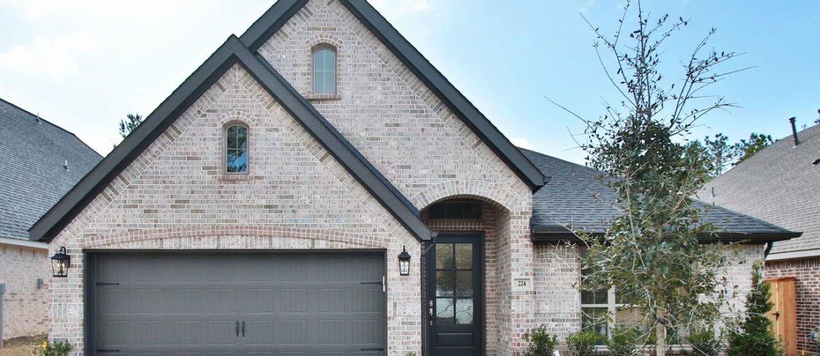 Perry Homes in Woodforest – 224 Conifer Cliff Drive Perry Homes in Woodforest - 224 Conifer Cliff Drive