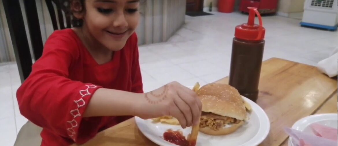 Lahore Broast, Wassan Pura / Zinger Burger /French Fries Lahore Broast, Wassan Pura / Zinger Burger /French Fries