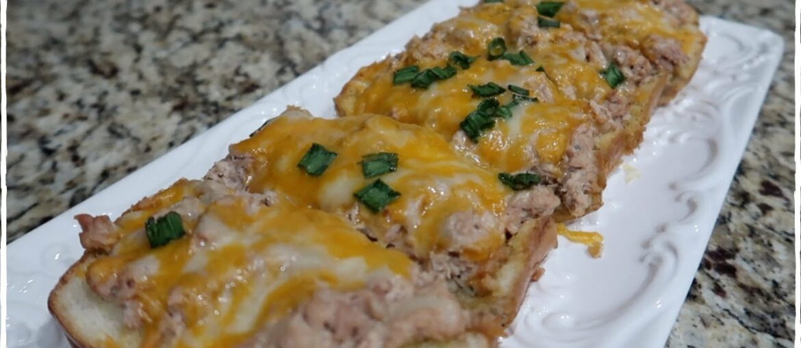 CHEESY TUNA MELT ON FRENCH BREAD | QUICK & EASY 30 MINUTE RECIPE CHEESY TUNA MELT ON FRENCH BREAD | QUICK & EASY 30 MINUTE RECIPE