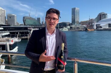 How do you pronounce Mumm? (as in the champagne, not your mother)