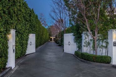 Chernov Team & Livyatan Group | 4848 Encino Ave, Encino