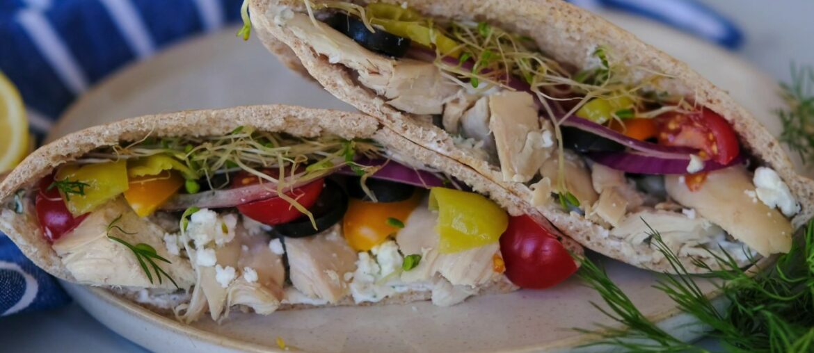 Sandwich Recipe: QUICK Greek Style Chicken Pita by Everyday Gourmet with Blakely