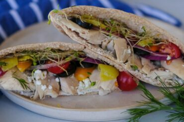 Sandwich Recipe: QUICK Greek Style Chicken Pita by Everyday Gourmet with Blakely