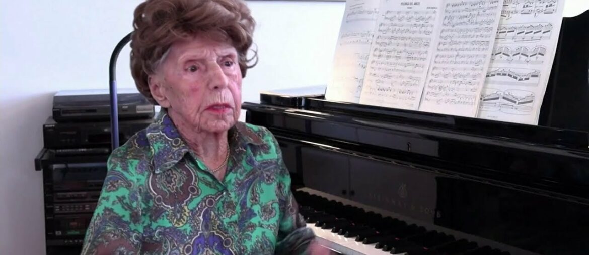 106-year-old French woman passing time in lockdown playing piano