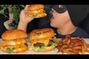 ASMR- I EAT TWO BURGER AND FRENCH FRIES