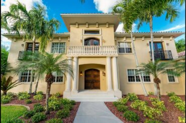 Punta Gorda Florida Luxury Waterfront Estate with Pool Oasis