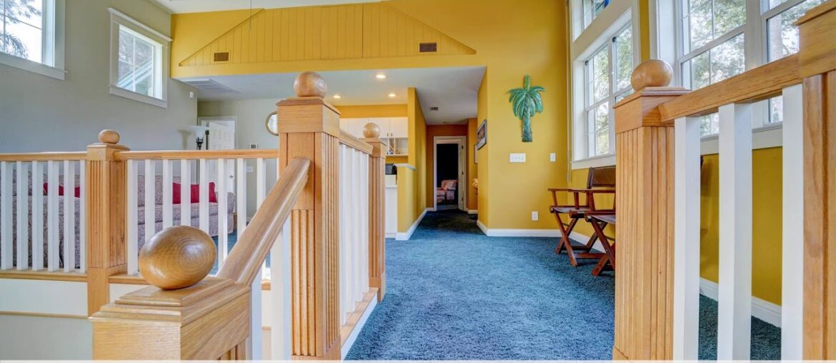 13736 74th Avenue, Seminole, FL