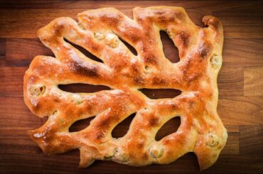How To Make Sourdough Fougasse | French Leaf Bread Recipe