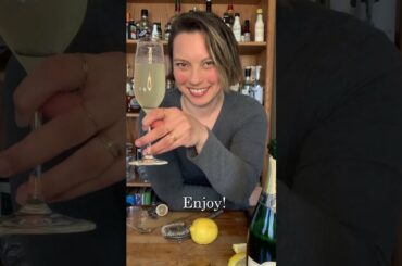 How to make a French 75 Cocktail (#shorts)